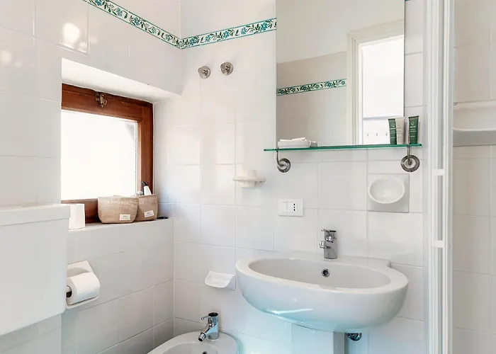 La Turr De Mezz By Quokka 360 - Close To And Orrido Apartment *